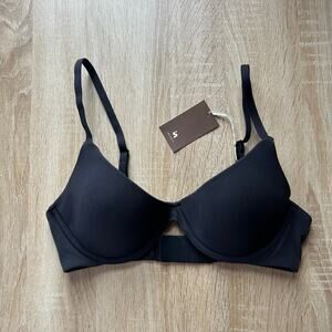 NWT Inlyric Women's Scoop Molded Bra Size 32D Black New